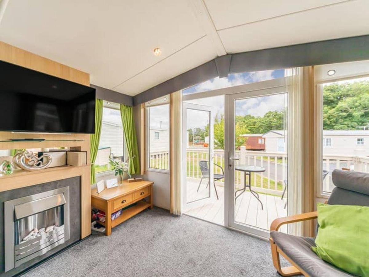 Apple Tree Lodge Hot Tub 3 Bedroom 2 Bars Morpeth Dış mekan fotoğraf