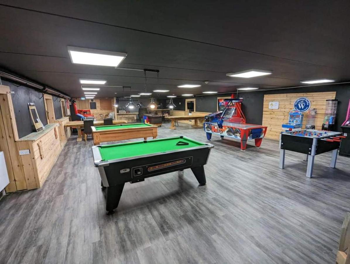 Apple Tree Lodge Hot Tub 3 Bedroom 2 Bars Morpeth Dış mekan fotoğraf