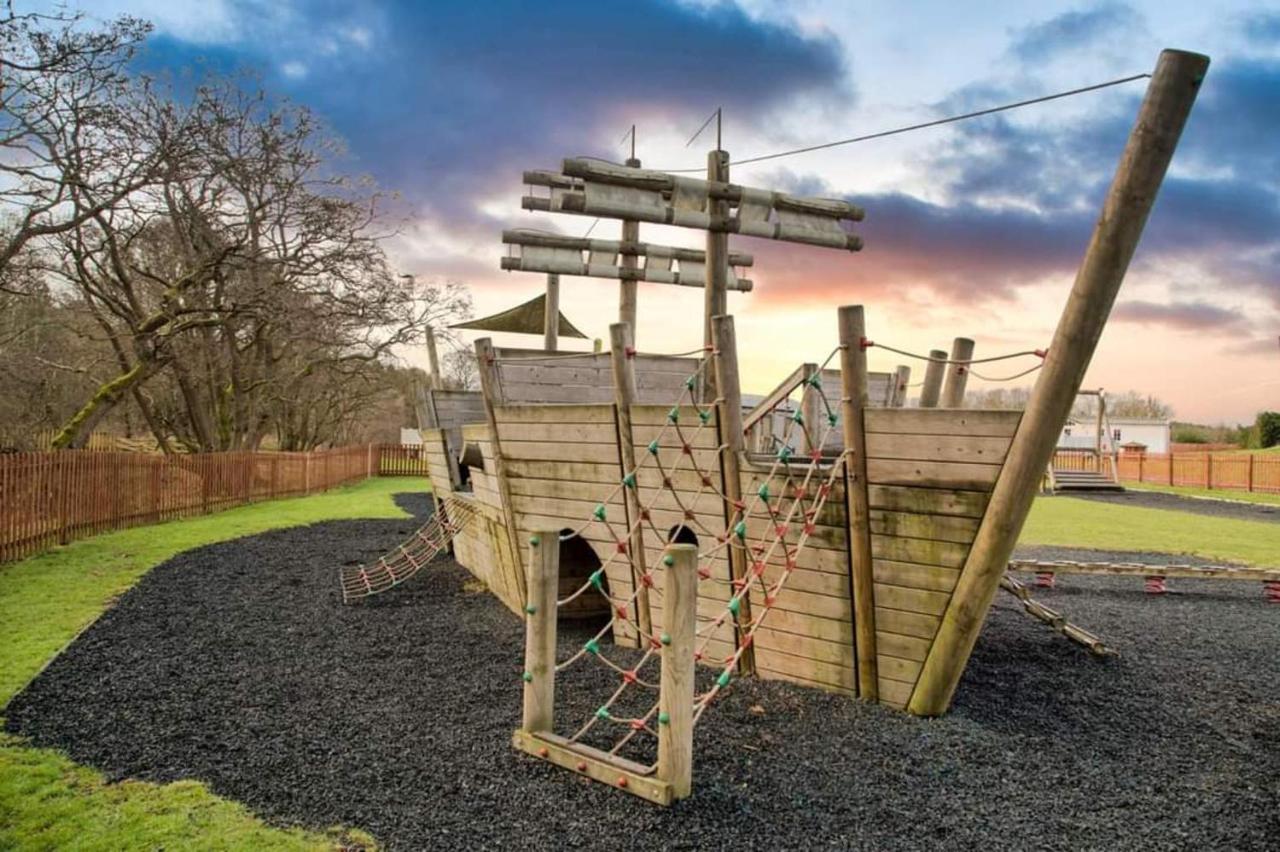 Apple Tree Lodge Hot Tub 3 Bedroom 2 Bars Morpeth Dış mekan fotoğraf
